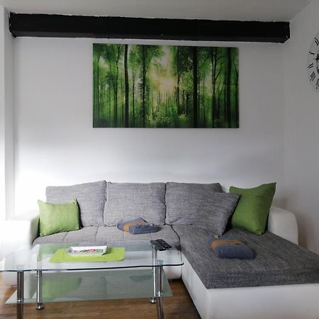Apartma Zeus Єсеніце Екстер'єр фото