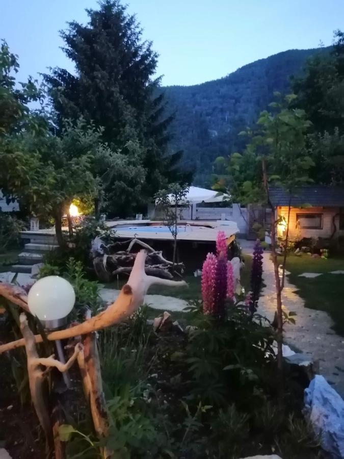 Apartma Zeus Єсеніце Екстер'єр фото